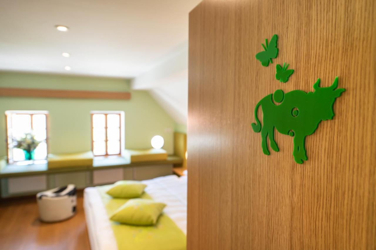 Skrabceva Domacija Hotel Ribnica Luaran gambar