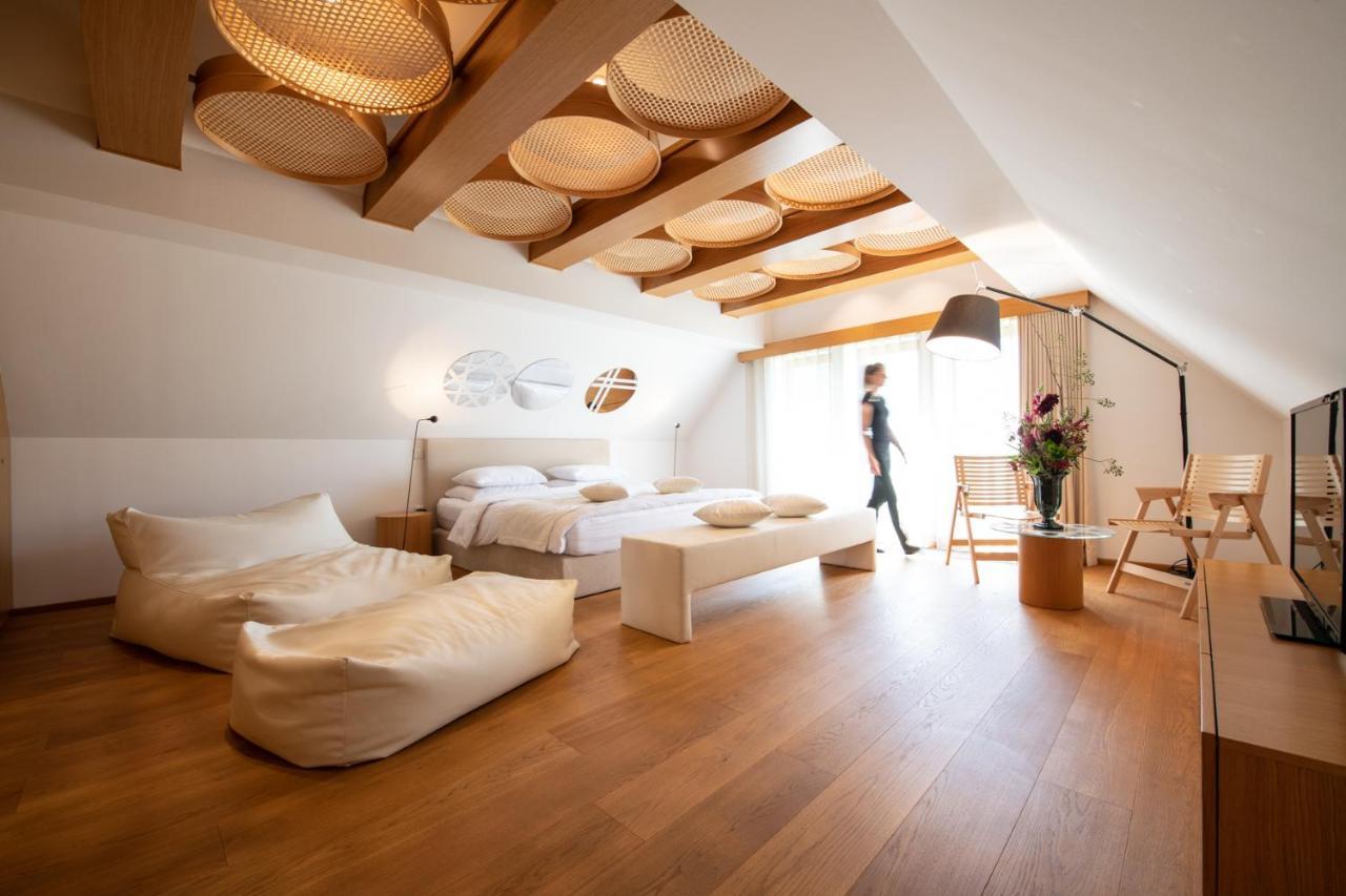 Skrabceva Domacija Hotel Ribnica Luaran gambar